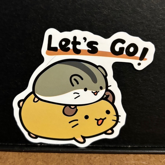 HAMSTER FRIENDS ON THE MOVE STICKER - Picture 1 of 1